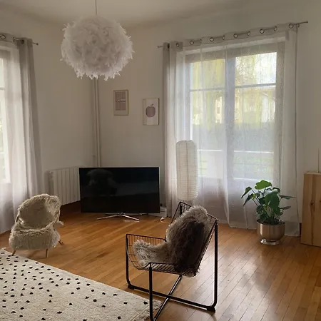 Zola Avec Jardin Apartment